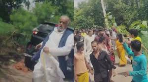 बिहार के नालंदा में मंत्री श्रवण कुमार और विधायक पर हमला, भागकर बचाई जान