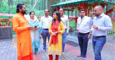 रिखणीखाल पहुंचीं डीएम स्वाति भदौरिया, विभिन्न क्षेत्रों का किया निरीक्षण