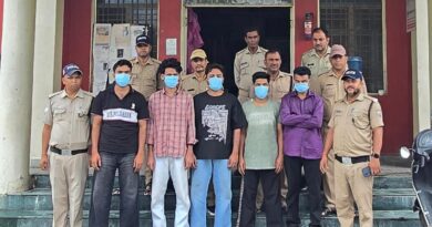 सार्वजनिक स्थान पर हंगामा कर रहे 5 लोग गिरफ्तार, दून पुलिस की कार्रवाई