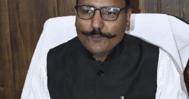 चार शस्त्र लाइसेंस निरस्त, चार मामलों में कार्रवाई समाप्त; कानून व्यवस्था से समझौता नहीं : जिलाधिकारी