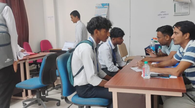 पौड़ी में रोजगार मेले में 18 अभ्यर्थियों का चयन, 90 द्वितीय चरण के साक्षात्कार के लिए चयनित